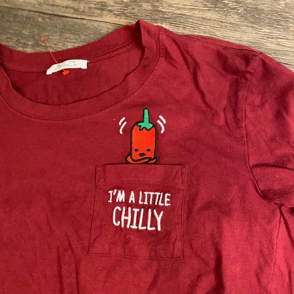 Cute red crop top - Picture 2 of 3